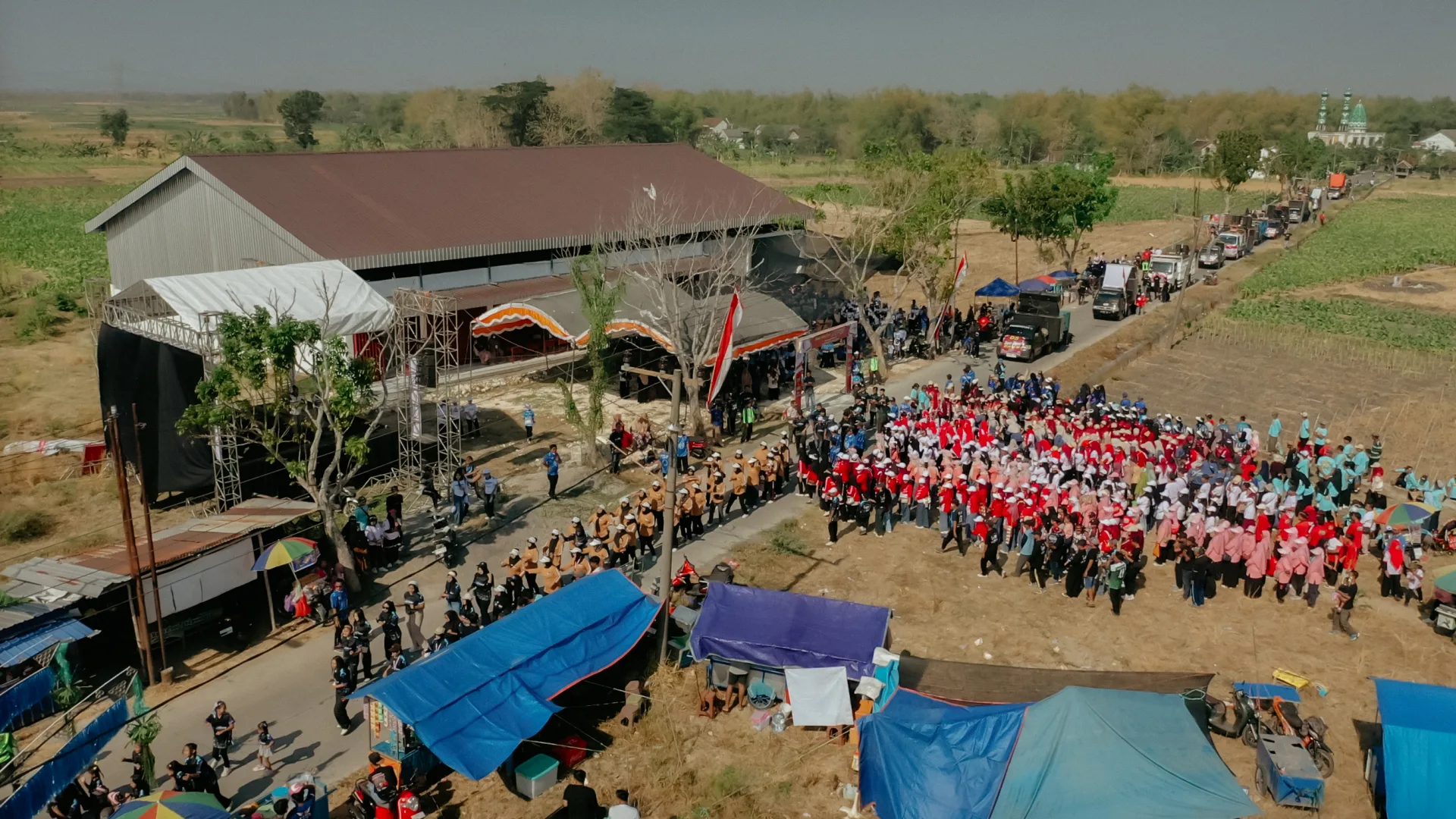 Tegalkodo Mboyz Mlaku Bareng Meriahkan HUT ke-81 RI