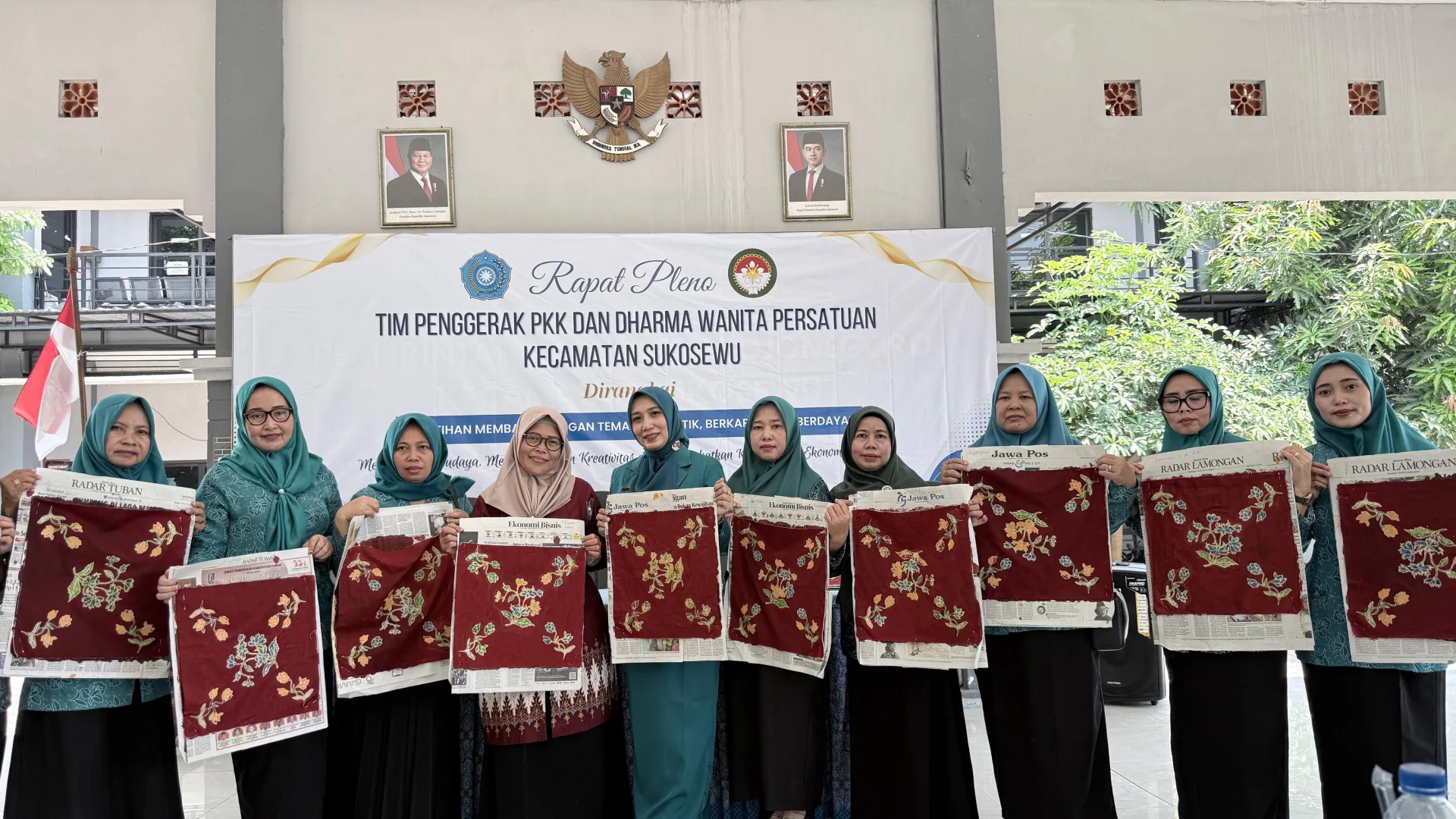 TP PKK Kecamatan Sukosewu Gelar Pleno dan Pelatihan Membatik untuk Tingkatkan Kreativitas serta Kemandirian Ekonomi Keluarga