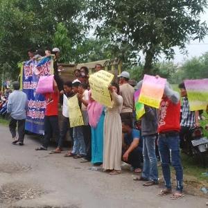 Demo Pilkades di Desa Sitiaji Kecamatan Sukosewu