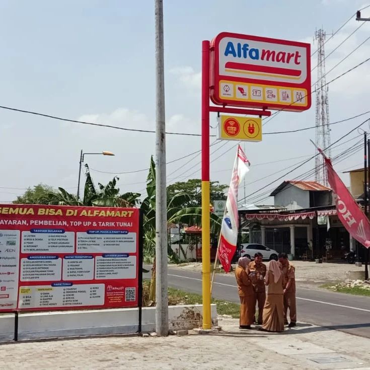 eninjauan Lokasi Permohonan persetujuan Bangunan Gedung ( PBG ) Toko Modern Alfamart