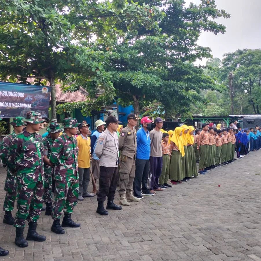 Penanaman Penghijauan 1000 Pohon Sengon Laut