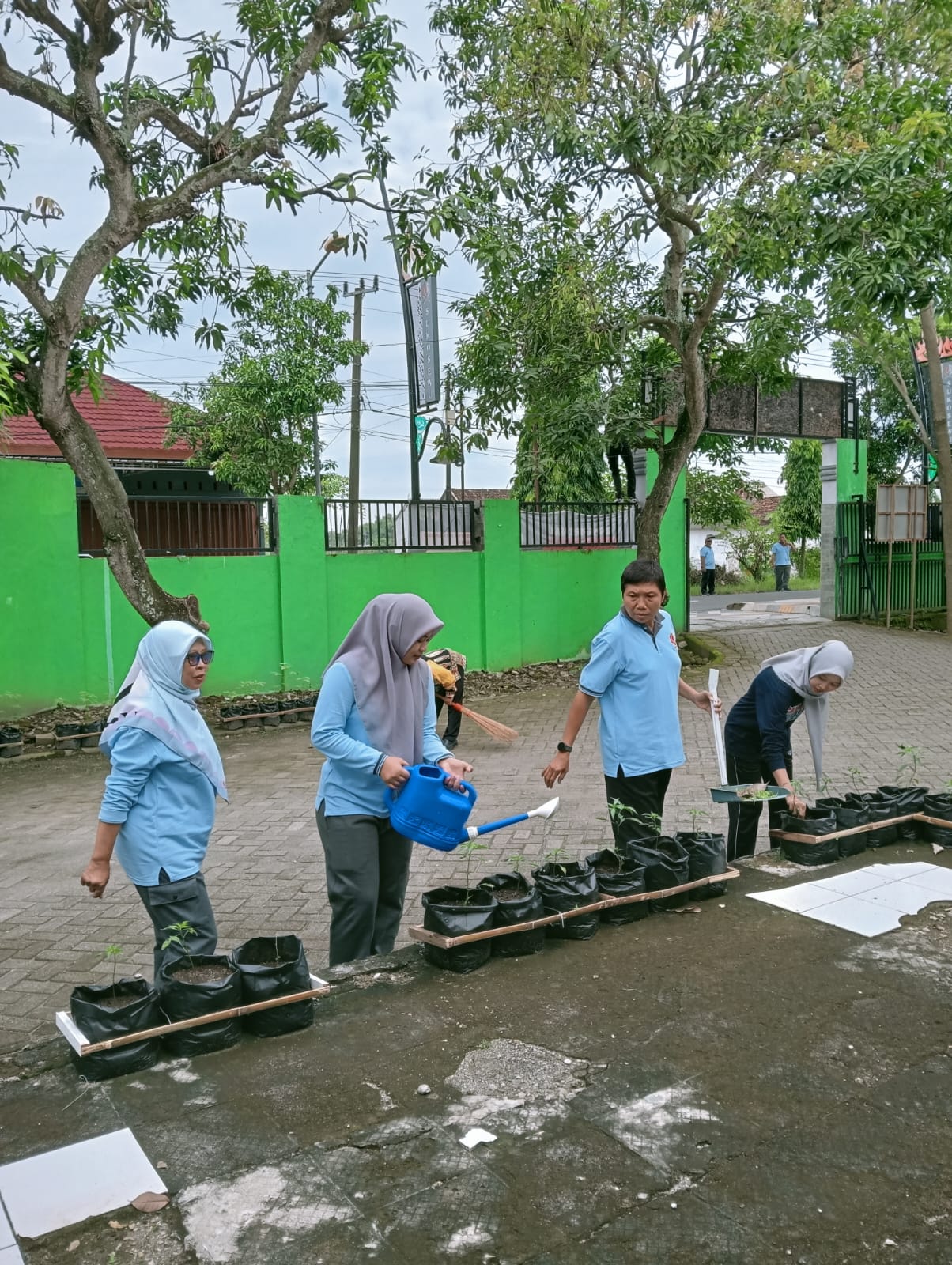 Kerja Bakti Dalam Rangka Mendukung Gerakan Indonesia ASRI