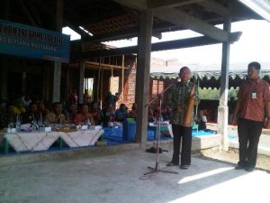 Meningkatkan peran serta masyarakat melaui pengaktifan KIM di Kecamatan Sukosewu